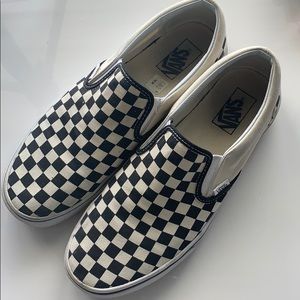 checkered vans